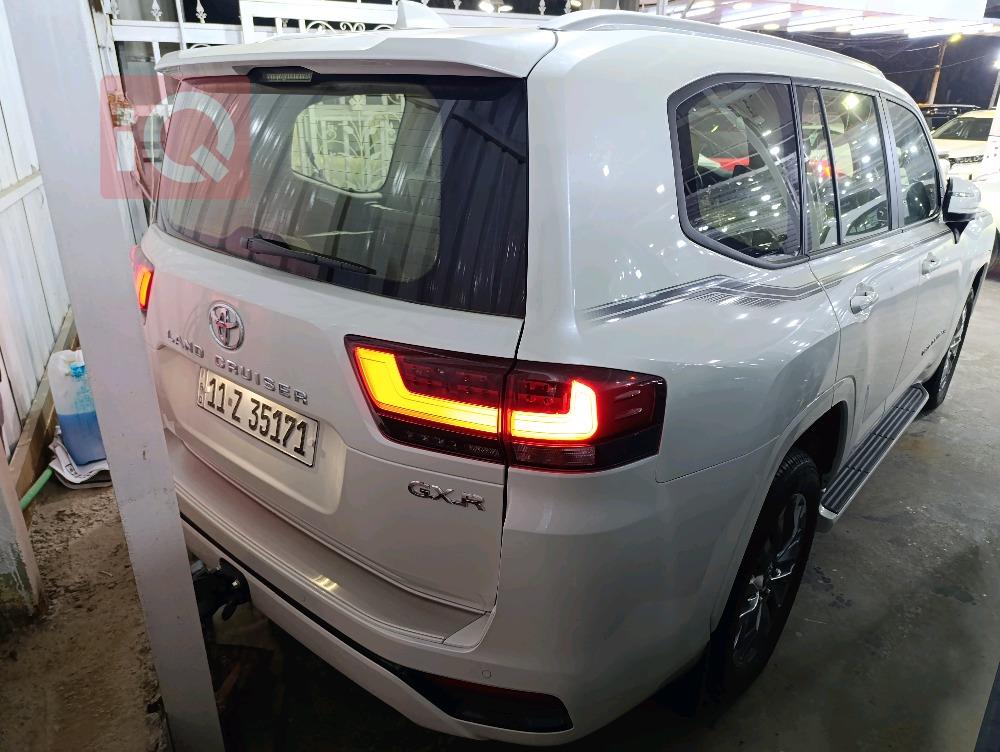 تويوتا لاندكروزر